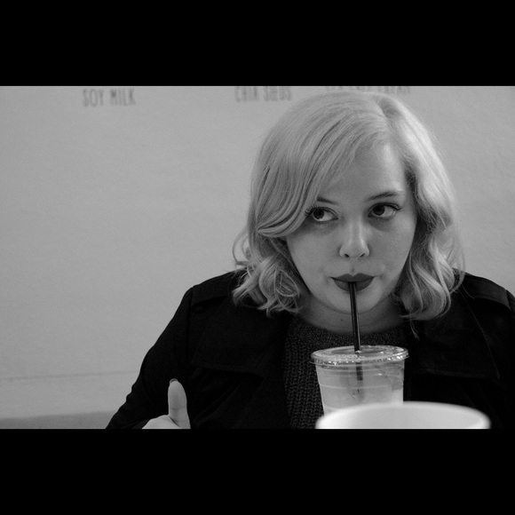 Meet your Posher, Hailey - Picture 2 of 2